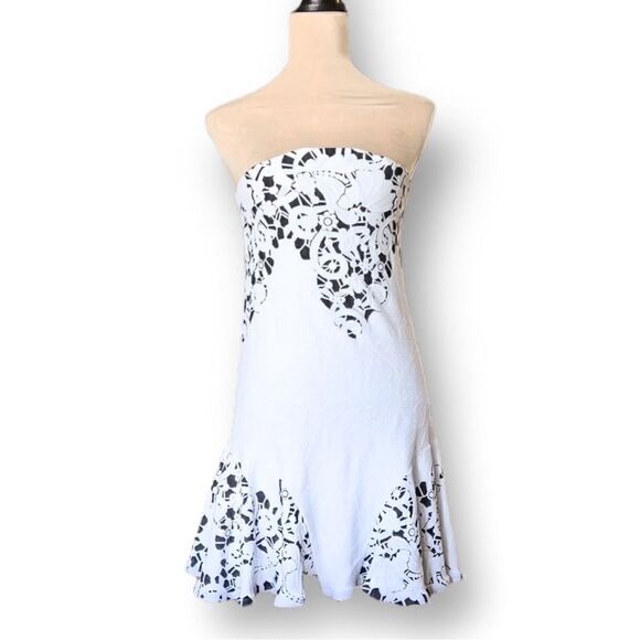 Alexis Black and White Floral Lace Strapless Mini Dress, Size Medium - Picture 3 of 14